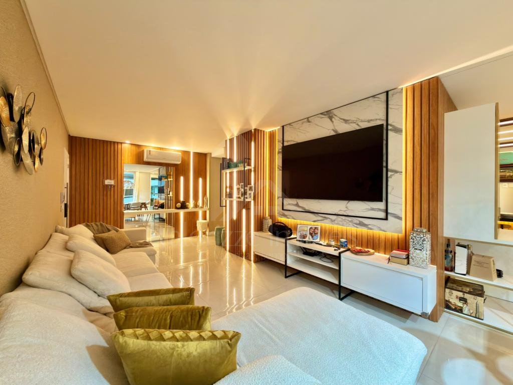 Apartamento 3 Dormitórios