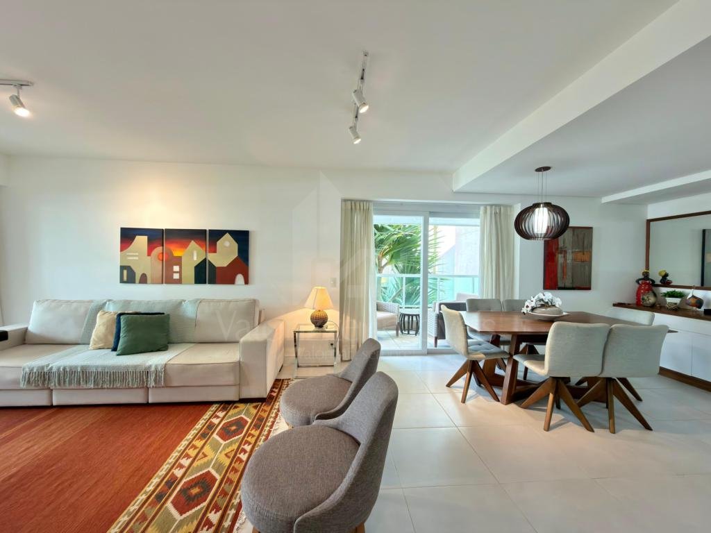Apartamento 3 Dormitórios