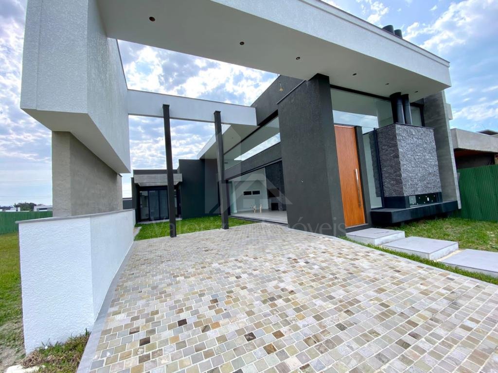 Casa em Condominio 3 dormitorios