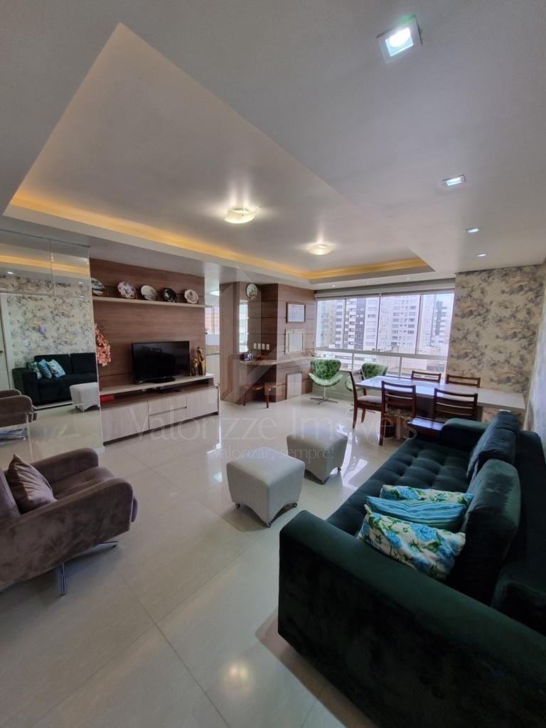 Apartamento 3 Dormitórios