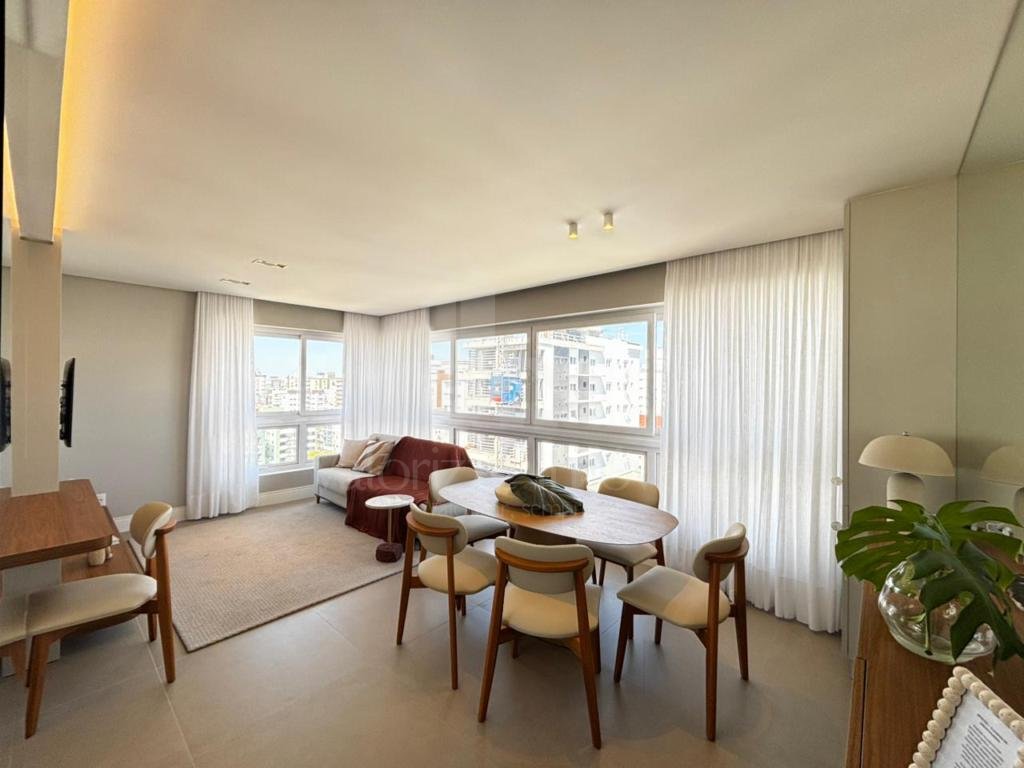 Apartamento 3 Dormitórios