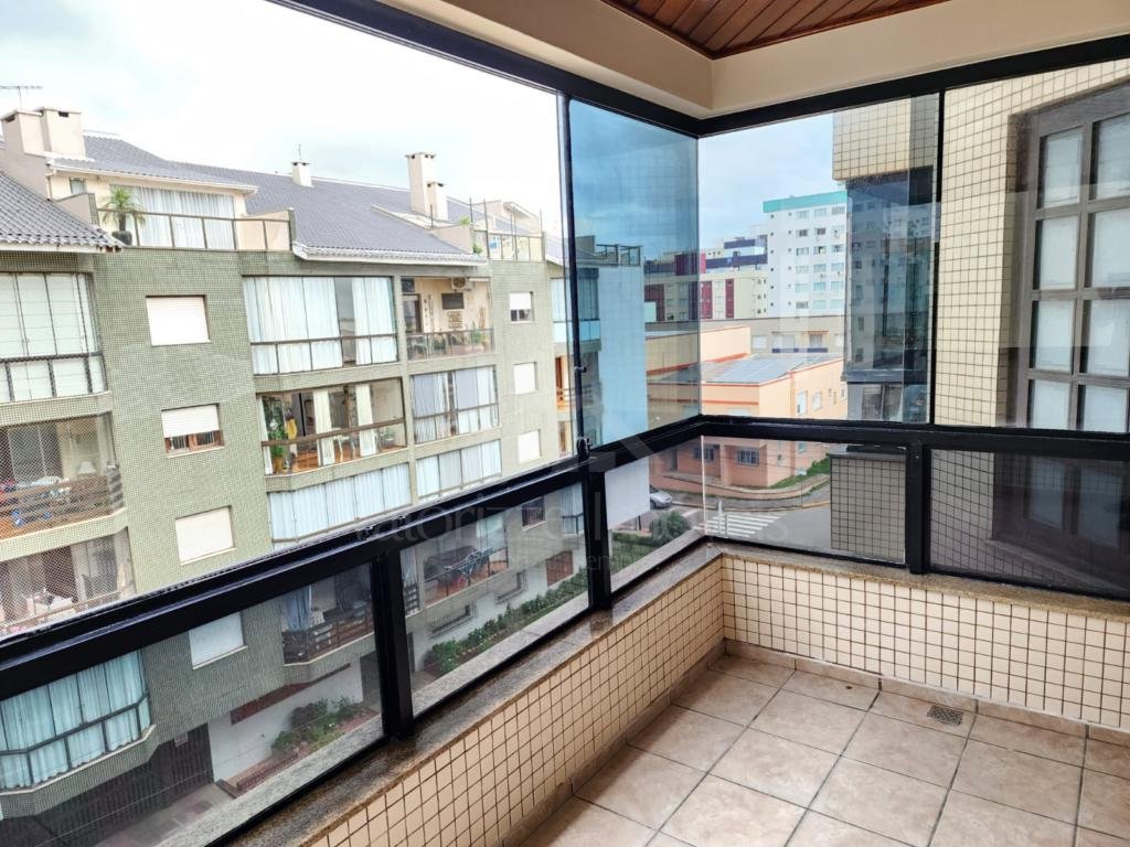 Apartamento 3 Dormitórios