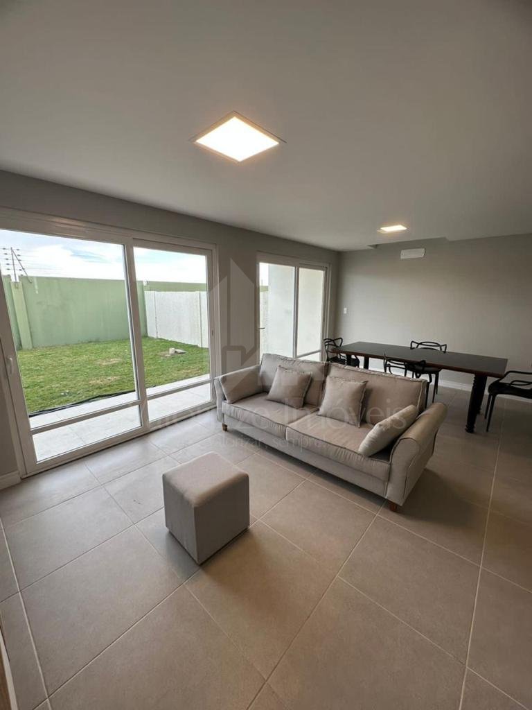 Casa em Condominio 3 dormitorios