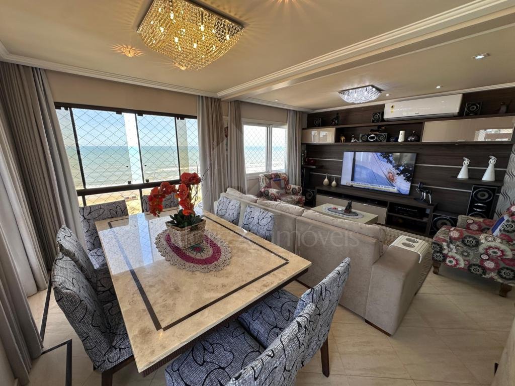 Apartamento 3 Dormitórios