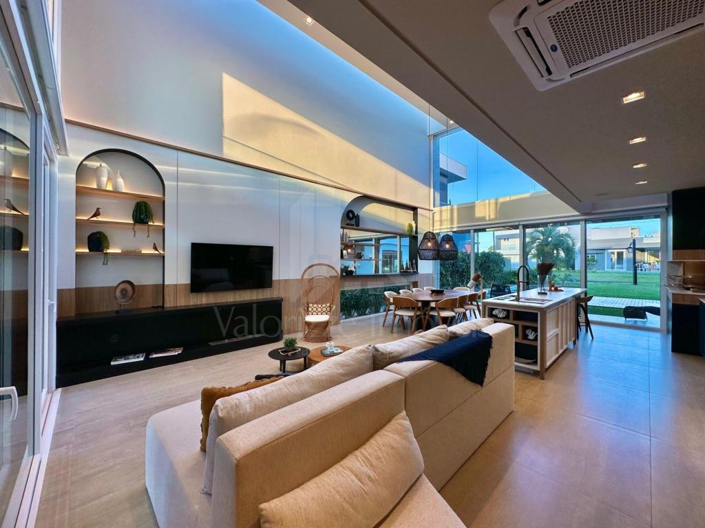 Casa em Condominio 4 dormitorios