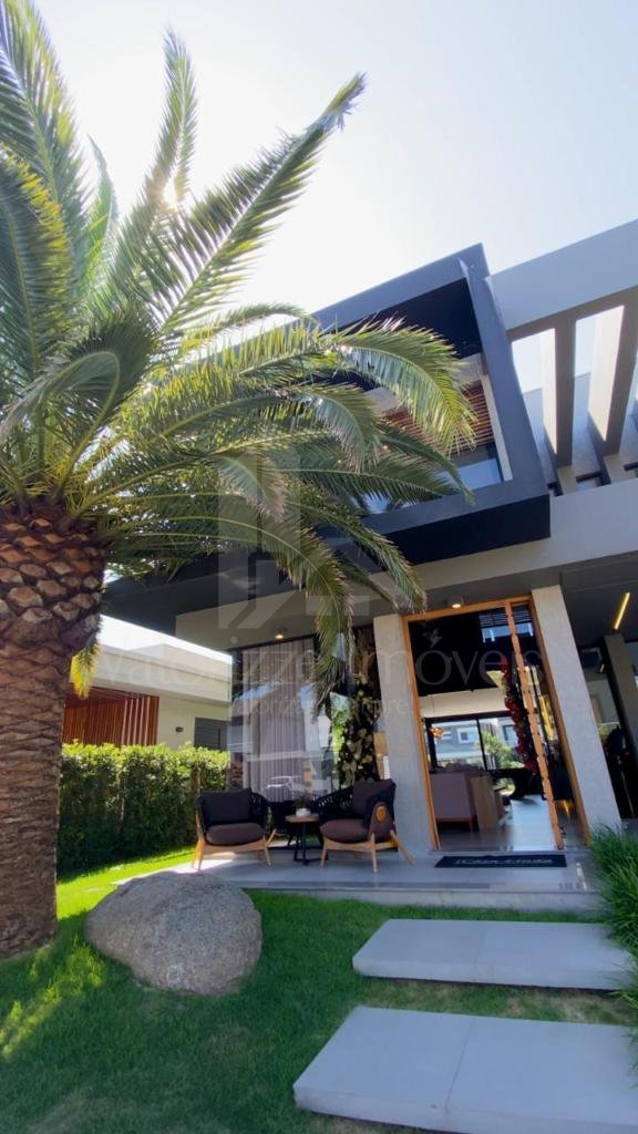 Casa em Condominio 3 dormitorios