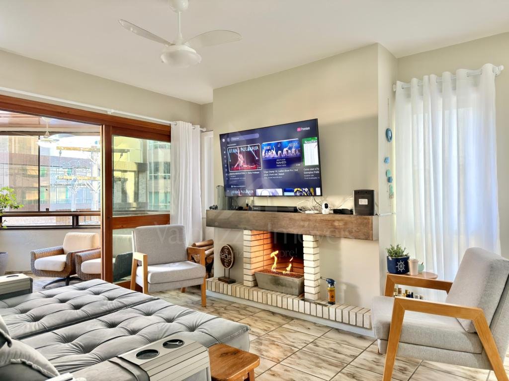 Apartamento 3 Dormitórios