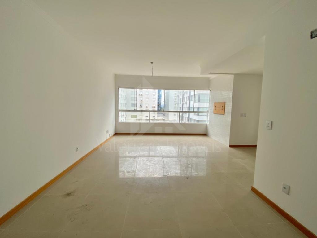 Apartamento 3 Dormitórios