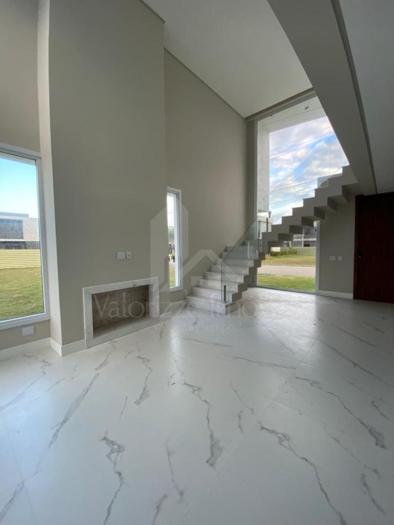 Casa em Condominio 4 dormitorios