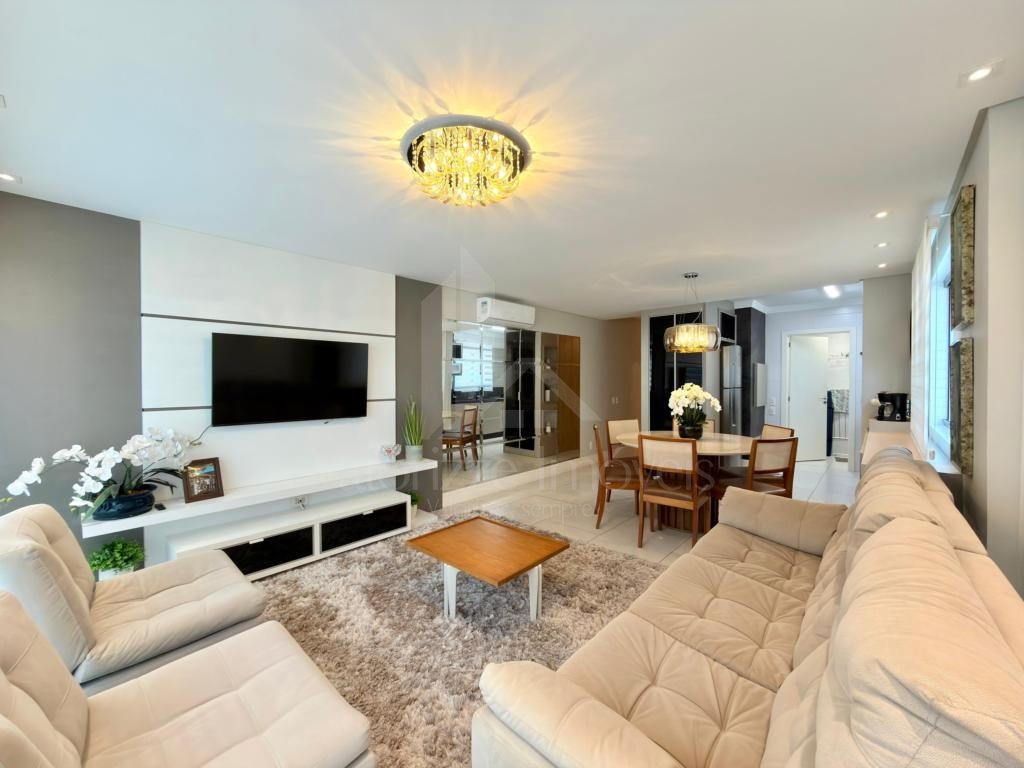 Apartamento 3 Dormitórios