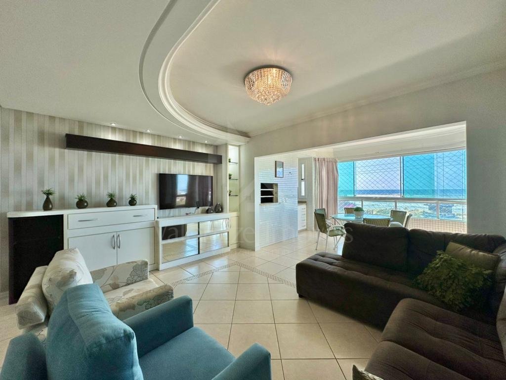 Apartamento 3 Dormitórios