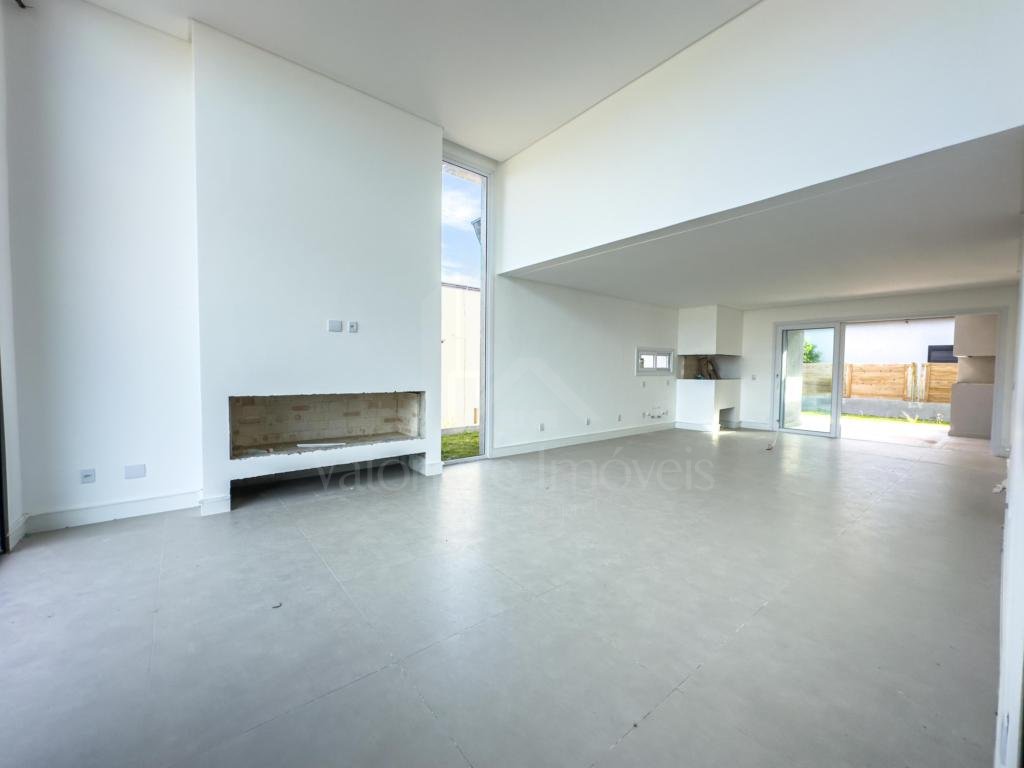 Casa em Condominio 4 dormitorios