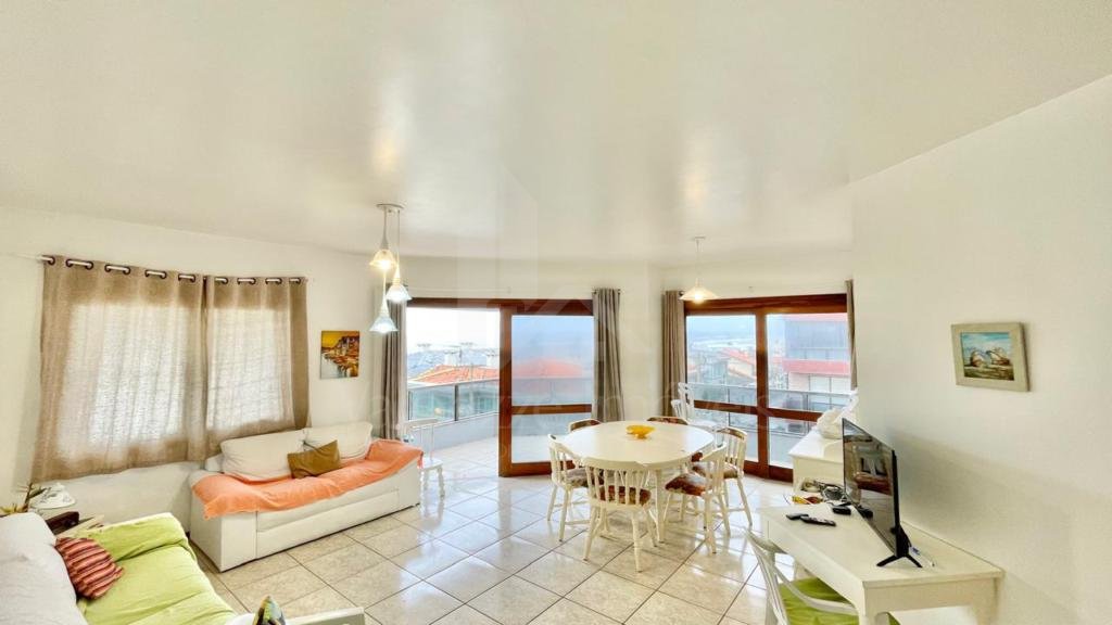 Apartamento 3 Dormitórios