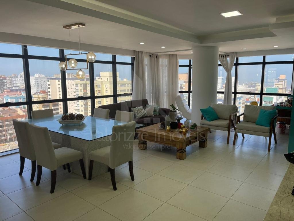 Apartamento 3 Dormitórios