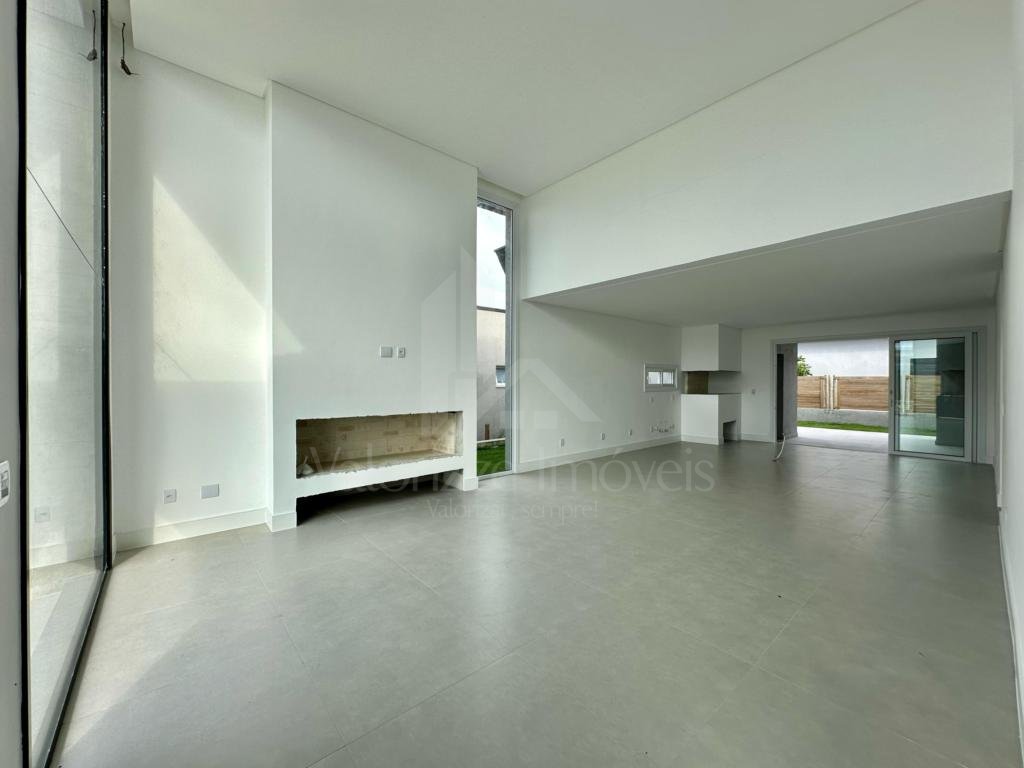 Casa em Condominio 4 dormitorios