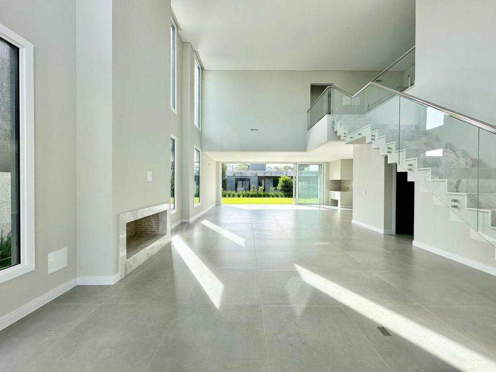 Casa em Condominio 4 dormitorios