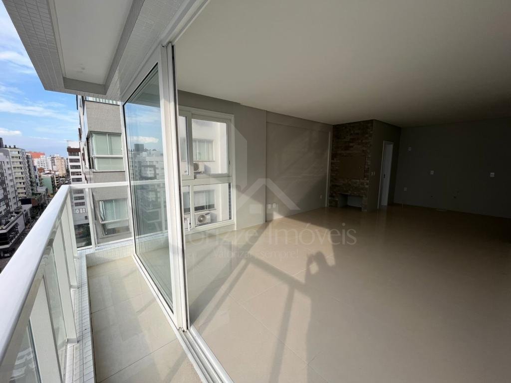 Apartamento 3 Dormitórios