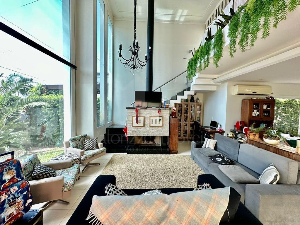 Casa em Condominio 3 dormitorios