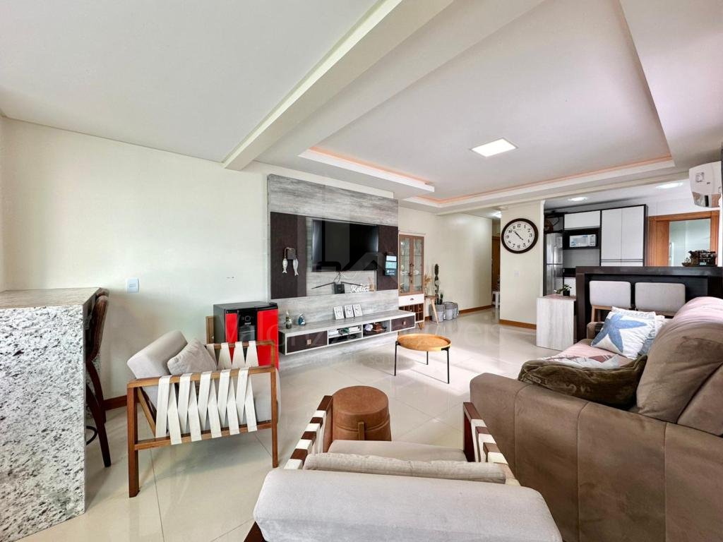 Apartamento 3 Dormitórios