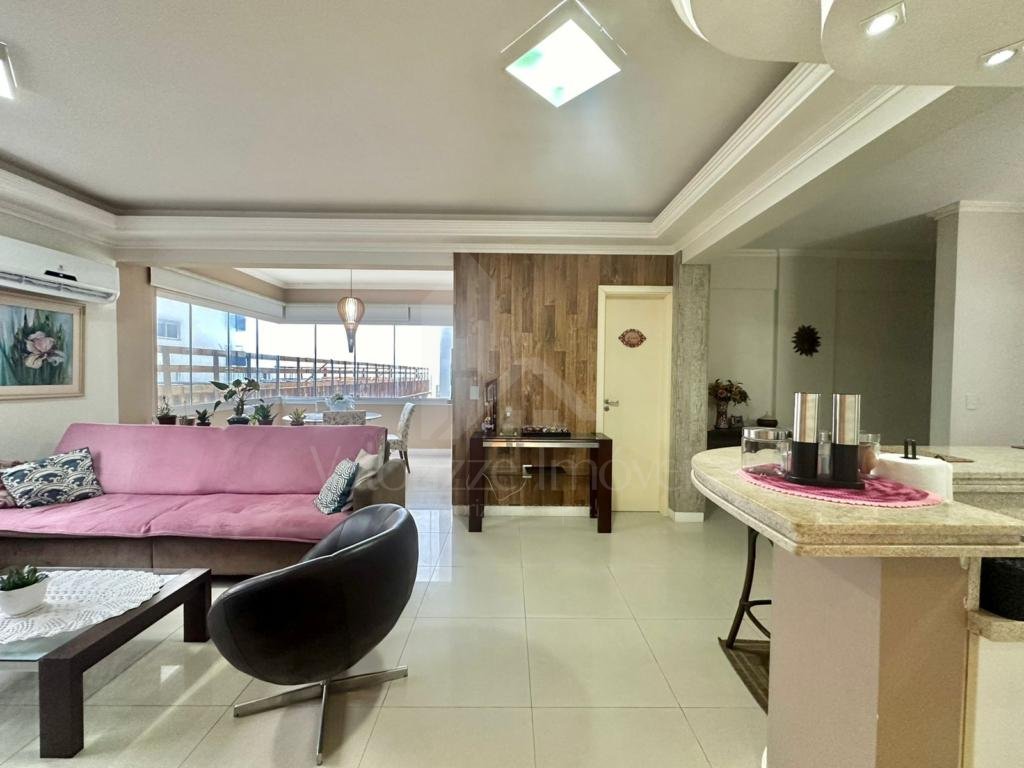 Apartamento 3 Dormitórios