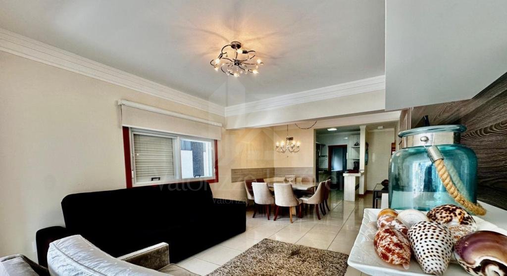 Apartamento 3 Dormitórios