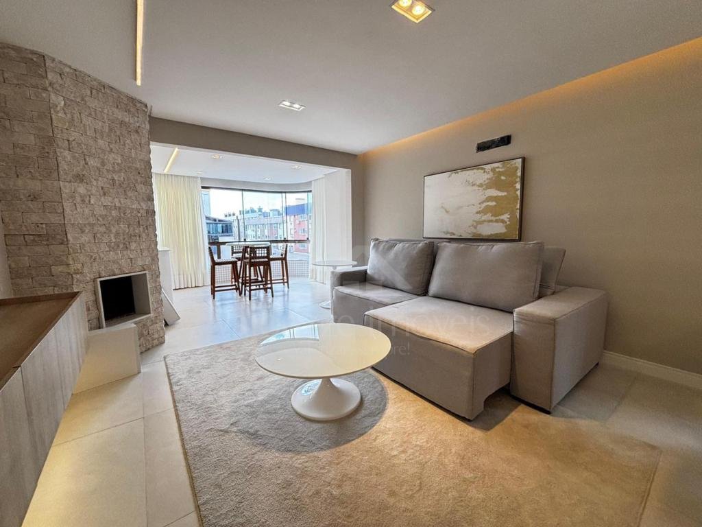 Apartamento 3 Dormitórios