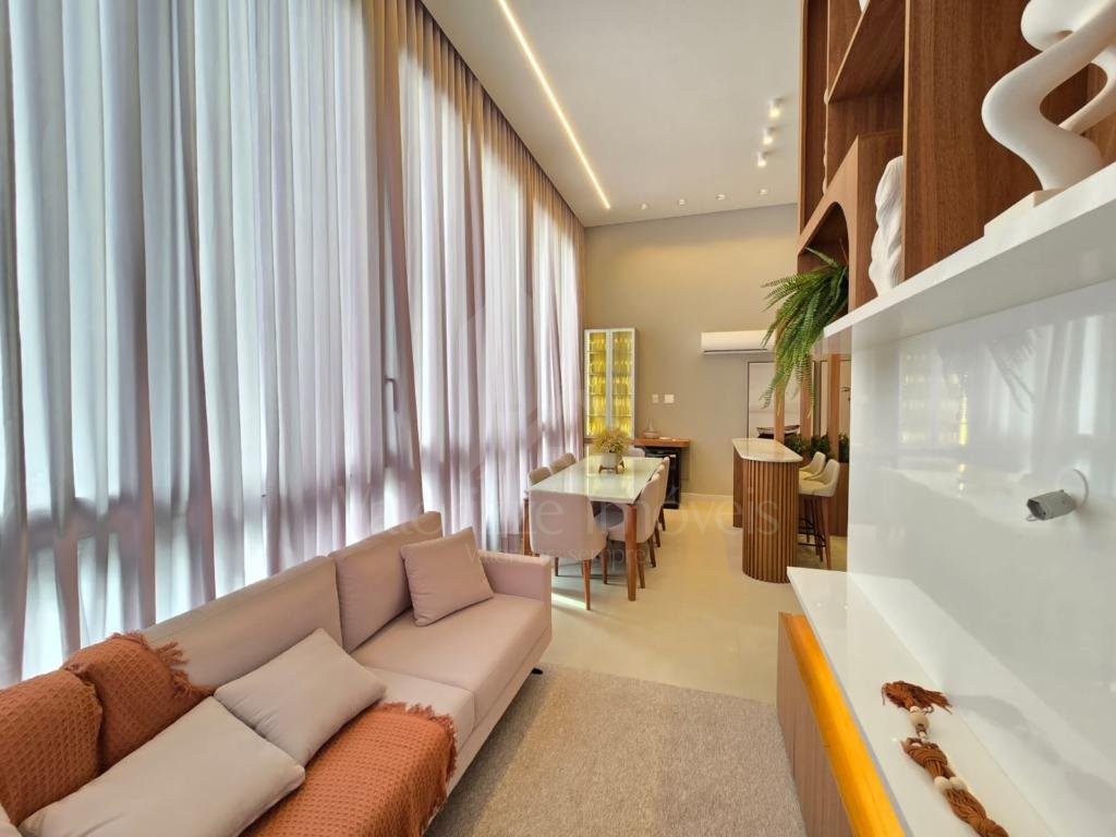 Apartamento 3 Dormitórios