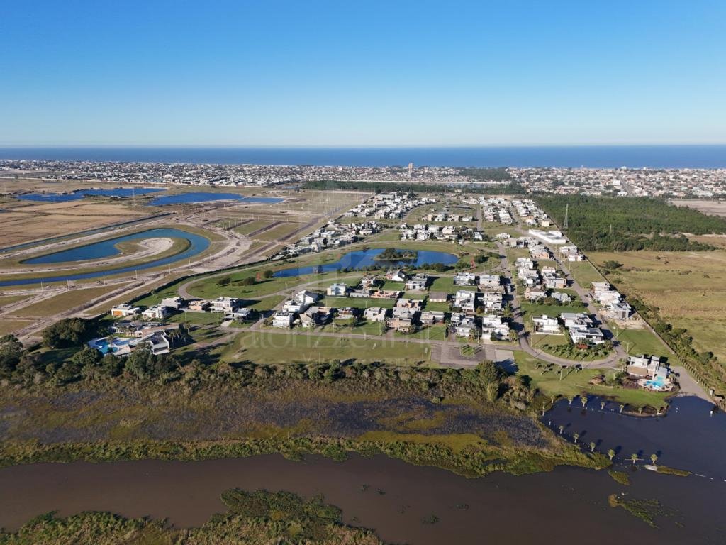 Casa em Condominio 3 dormitorios