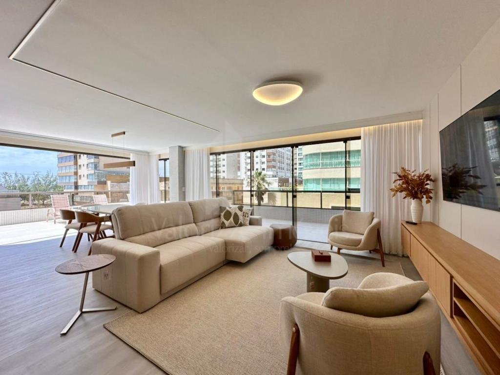 Apartamento 3 Dormitórios