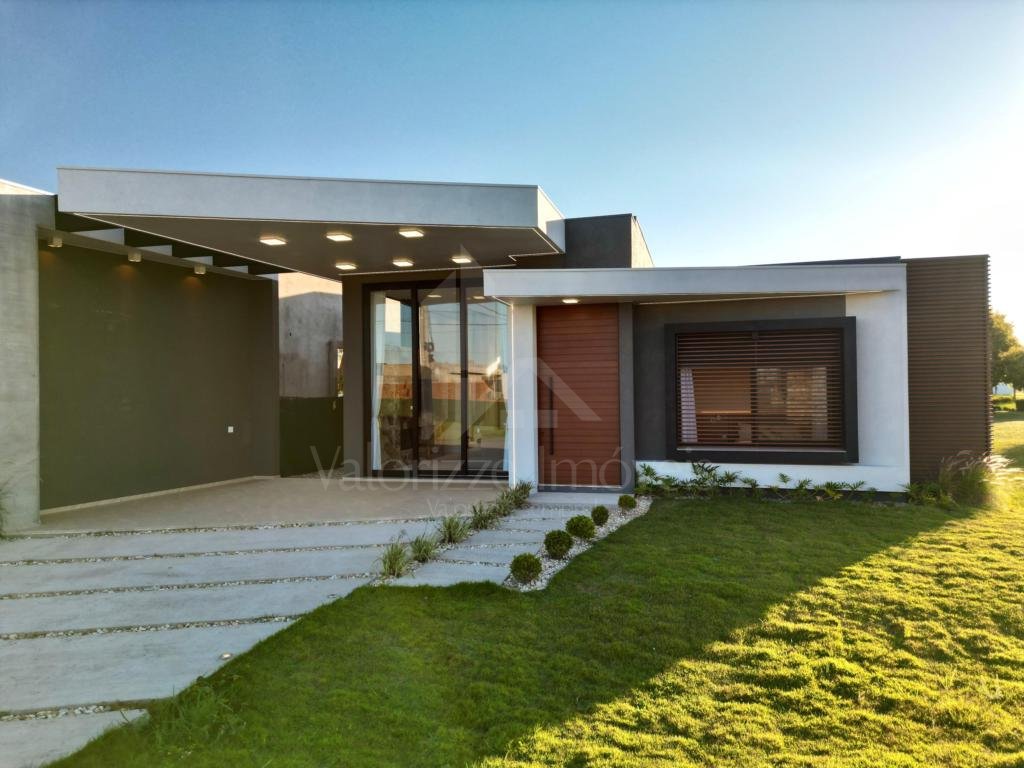 Casa em Condominio 4 dormitorios