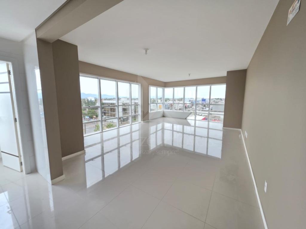 Apartamento 3 Dormitórios
