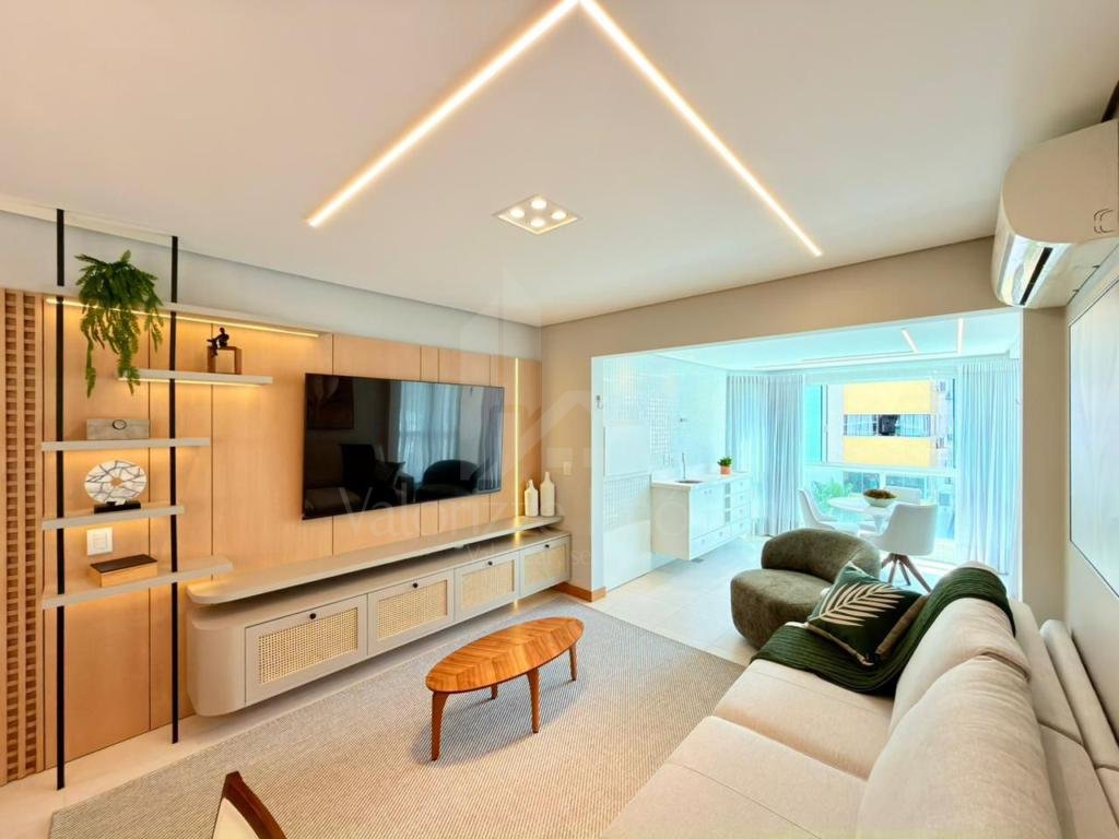 Apartamento 3 Dormitórios