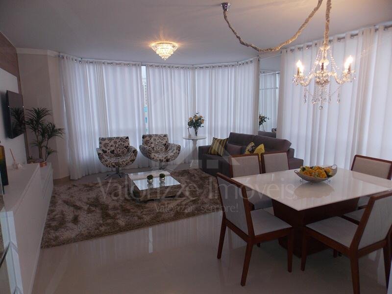 Apartamento 3 Dormitórios