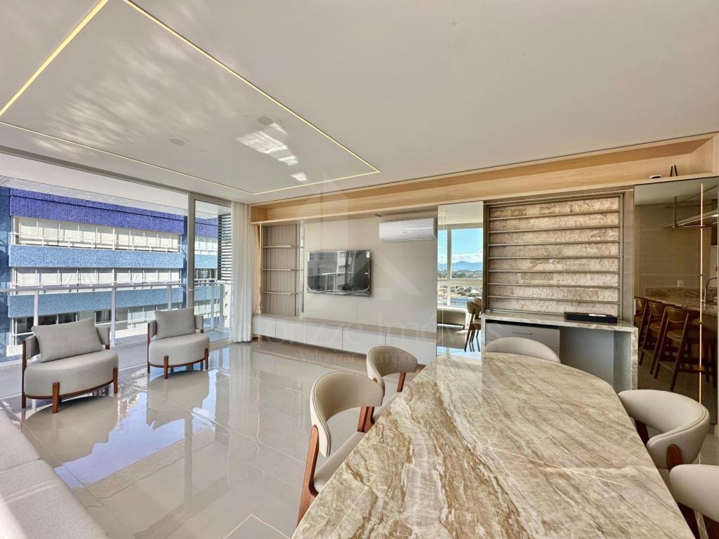 Apartamento 3 Dormitórios