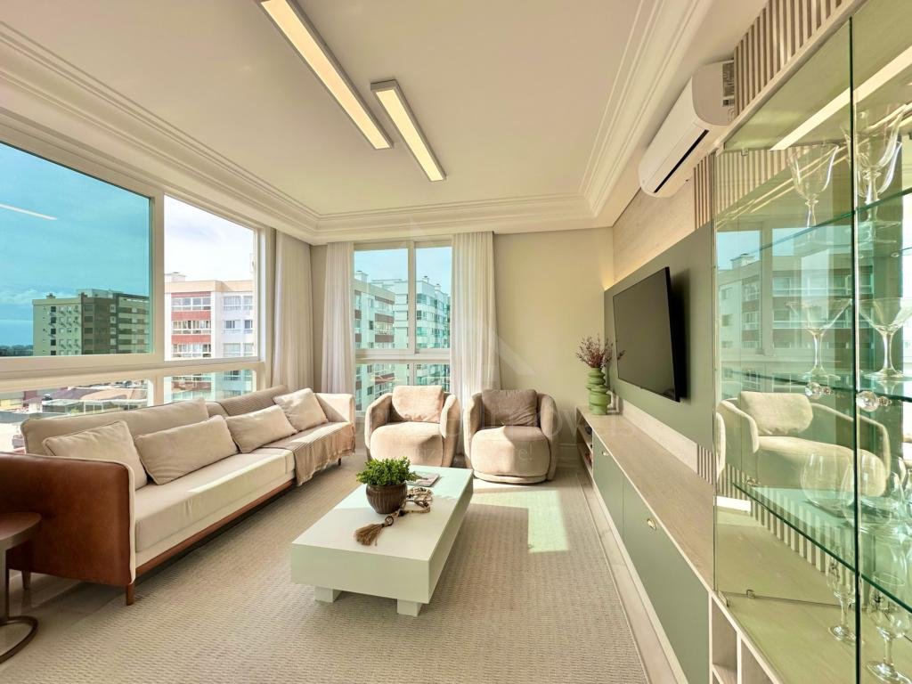 Apartamento 3 Dormitórios