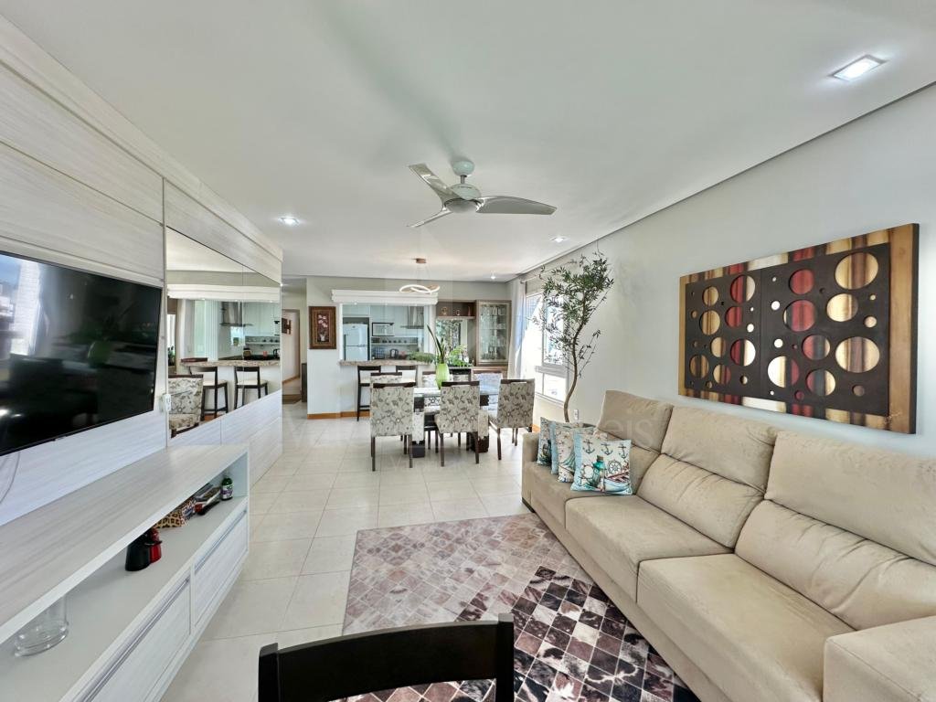 Apartamento 3 Dormitórios