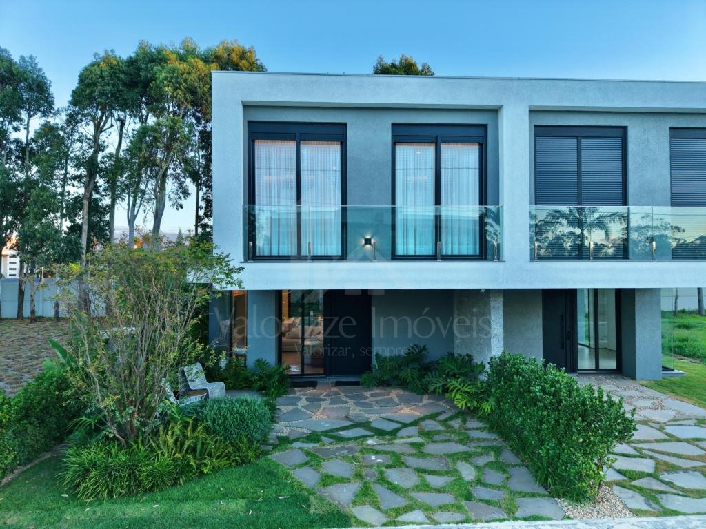 Casa em Condominio 3 dormitorios