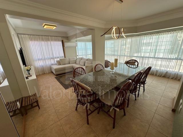 Apartamento 3 Dormitórios