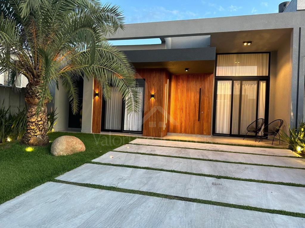 Casa em Condominio 4 dormitorios