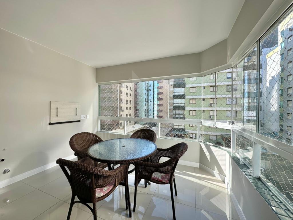 Apartamento 3 Dormitórios