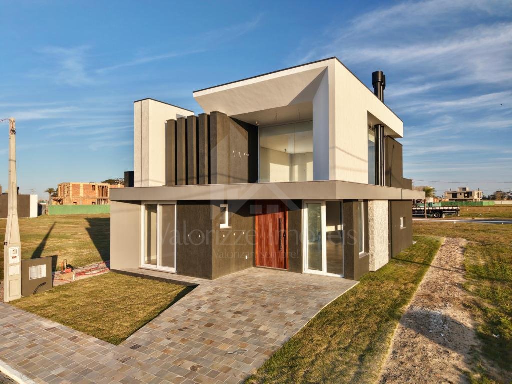 Casa em Condominio 3 dormitorios