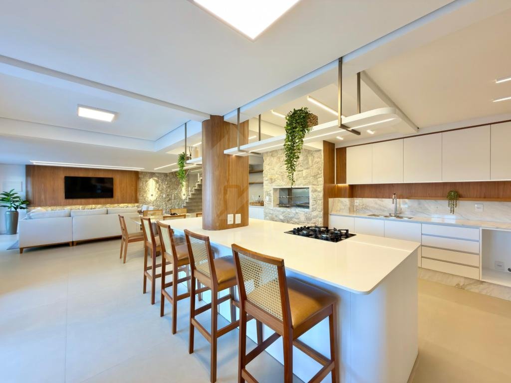 Casa 4 Dormitórios