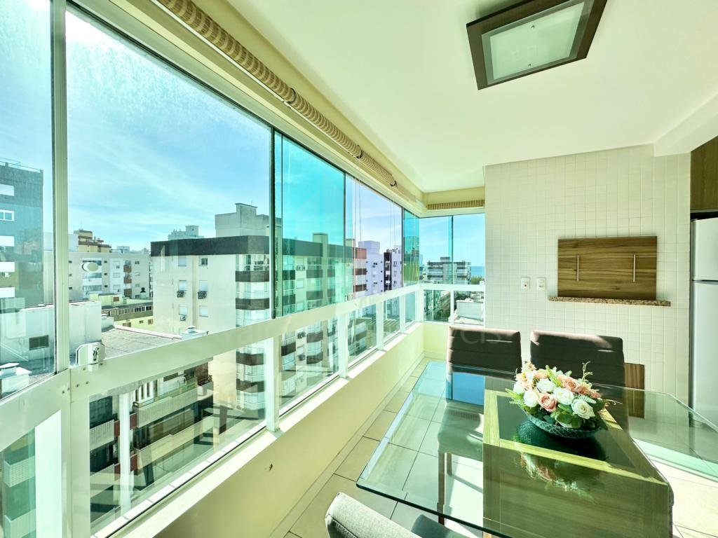 Apartamento 3 Dormitórios