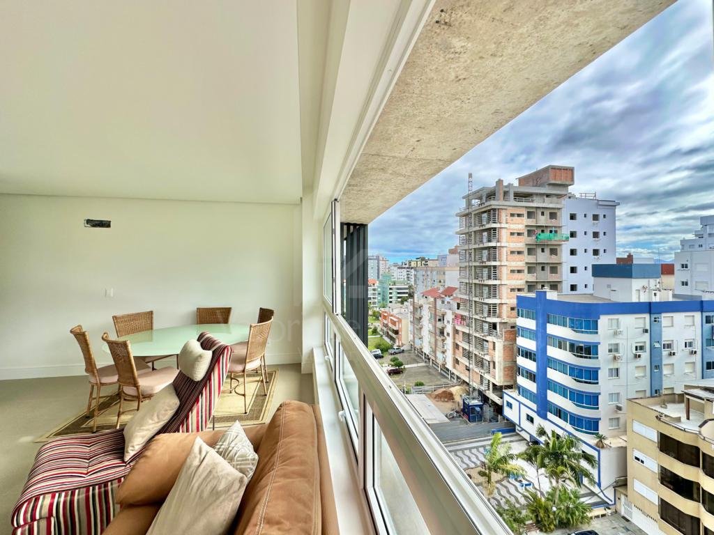 Apartamento 3 Dormitórios