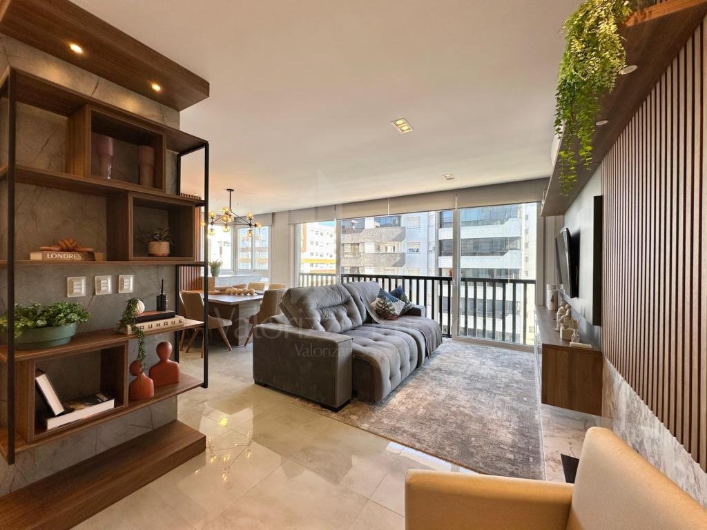 Apartamento 3 Dormitórios