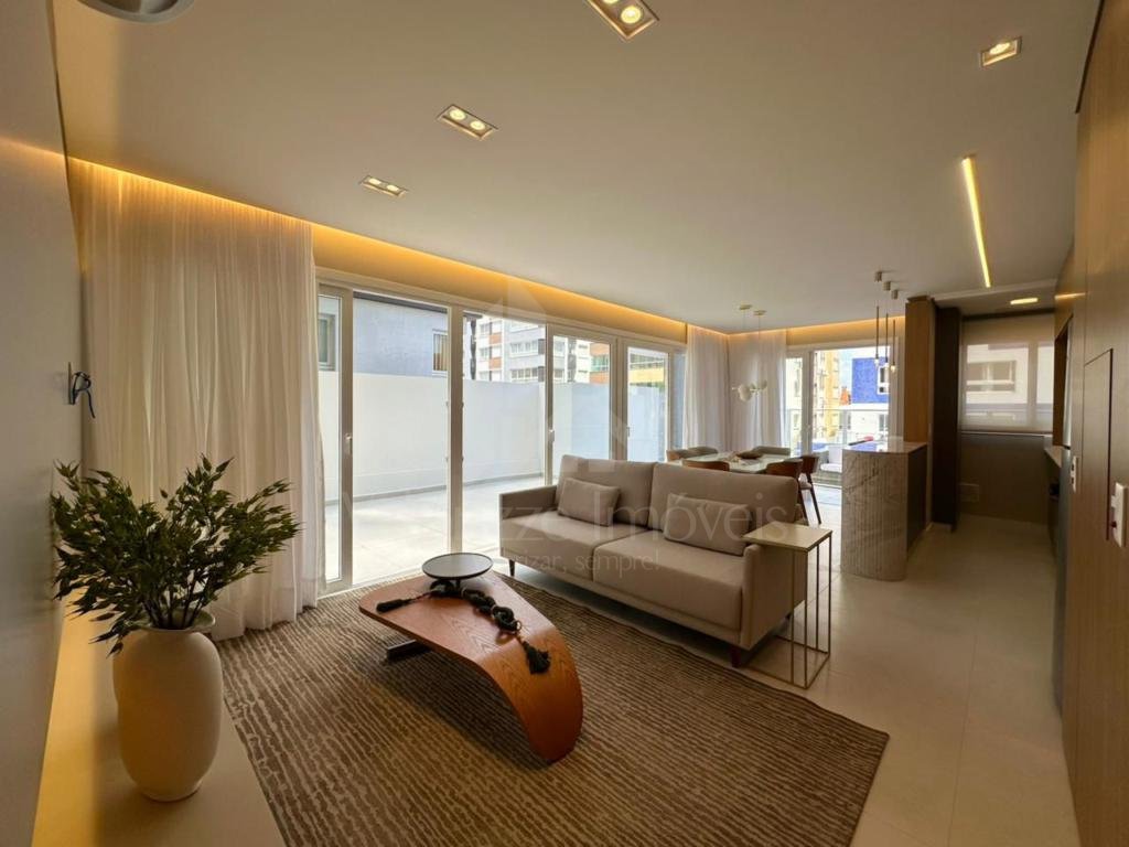 Apartamento 3 Dormitórios