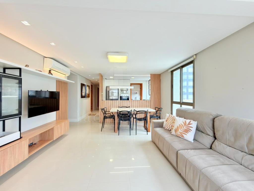 Apartamento 3 Dormitórios