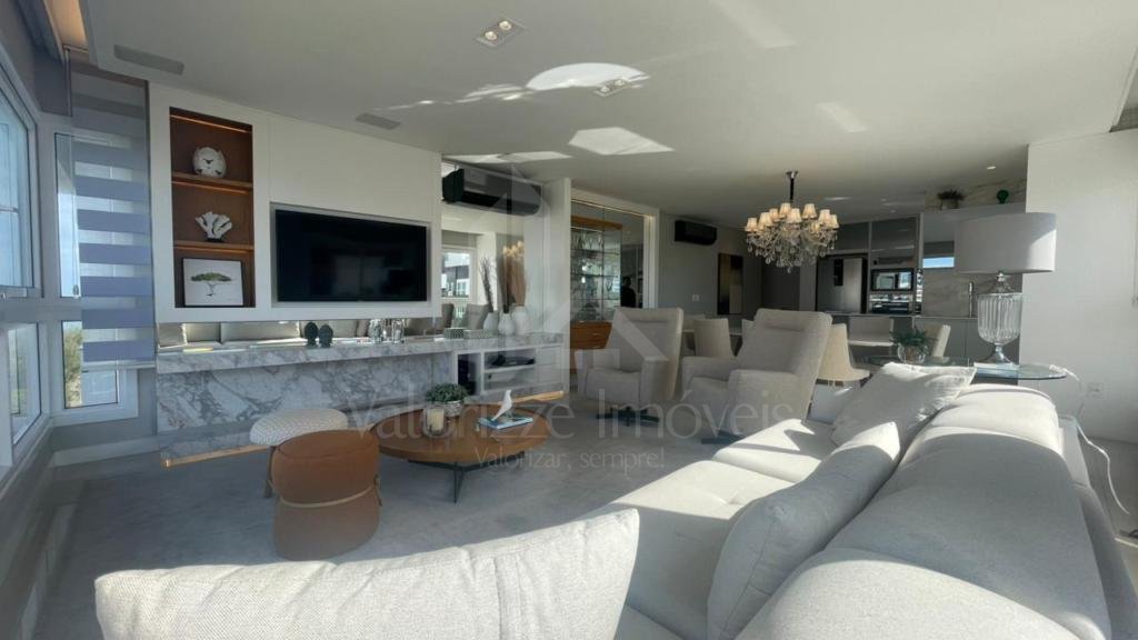 Apartamento 3 Dormitórios