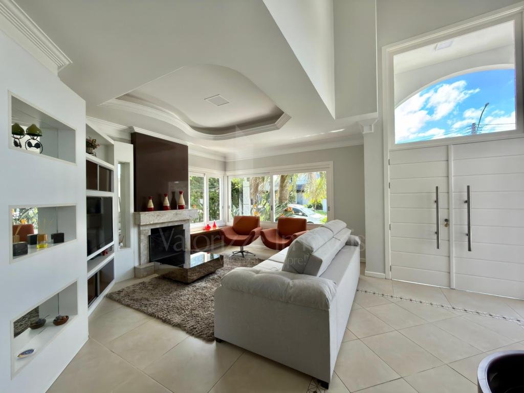 Casa em Condominio 4 dormitorios