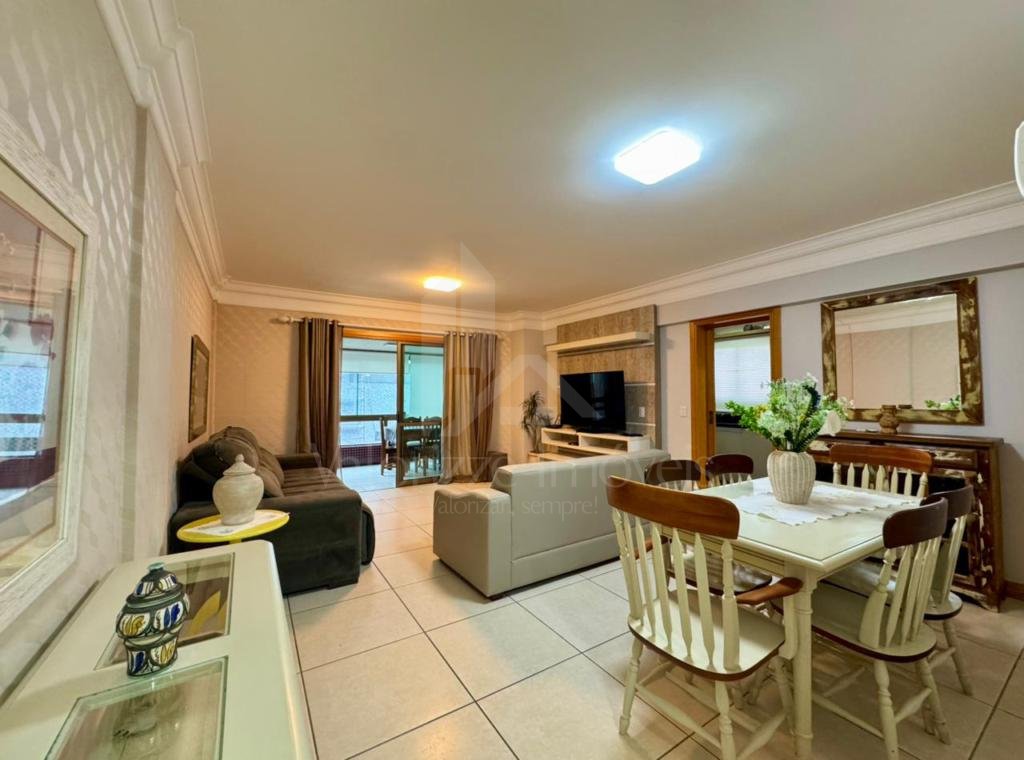 Apartamento 3 Dormitórios